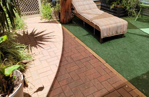 Broken Hill Apartment | Private access, remote gate. Netflix, Foxtel, Wi-Fi, A/C,