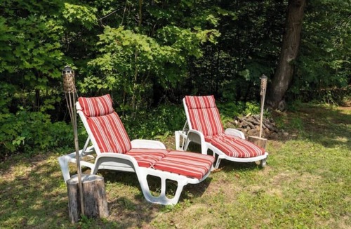 Athol House | Private Adirondack Bear Retreat