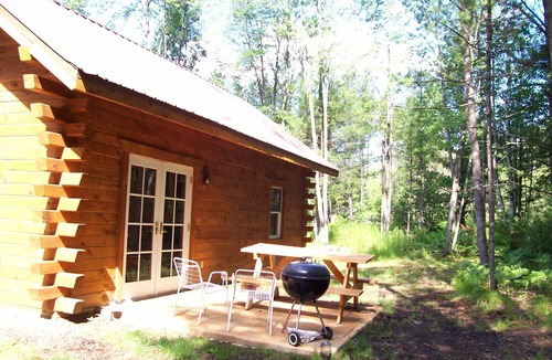Black River Falls Cabin | Private Amish Log Cabin Getaway