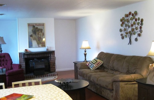 Trumansburg House | Private and Comfortable 3 Bedroom House