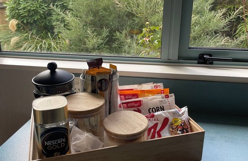 Hilltop Apartment | Private and Comfortable 1 bedroom unit