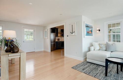 Shawkemo House | Private and Luxurious with Outstanding Water Views