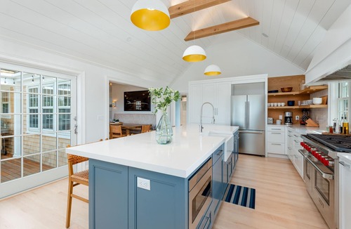 Shawkemo House | Private and Luxurious with Outstanding Water Views