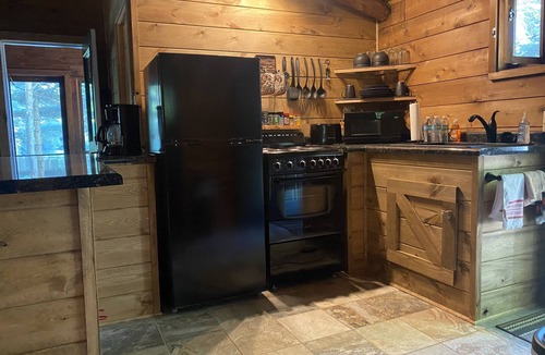 Phelps Cabin | Private and Peaceful