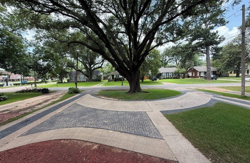 Broadmoor Apartment | Private and Secure!Fully Furnished all bills paid w/WiFi private patio