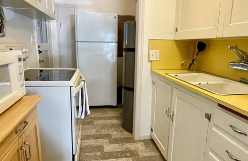 Ellensburg Cottage | Private and secure stand alone one bedroom close to downtown