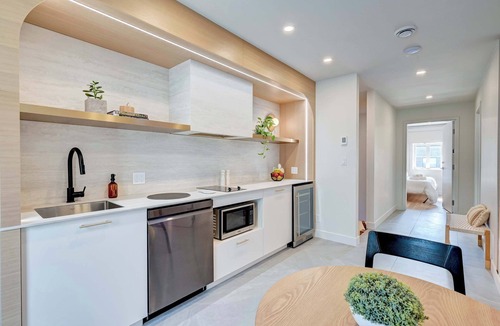 Plateau Mont Royal Apartment | Private Apartment-Hotel Bookout: 10 bed, private luxury ensuites ideally located