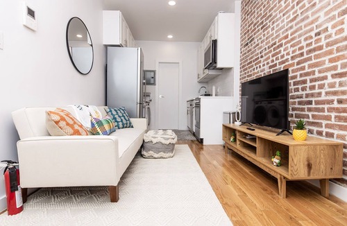 Brooklyn Heights Apartment | Private Apartment in Brooklyn Heights! 2A