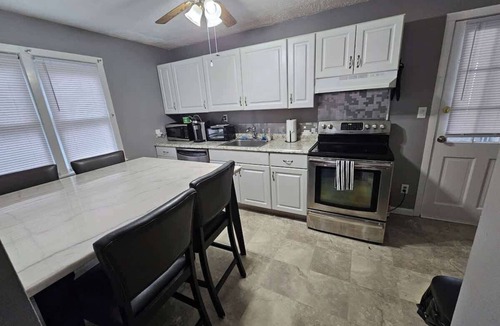 Kensington Condo | Private Apartment in Berlin