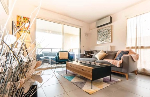 Castelnau-le-Lez Apartment | Private apartment - Terrace - Near Montpellier