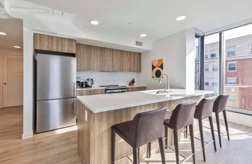 Fenway–Kenmore Apartment | Private Apt with Kitchen & Gym