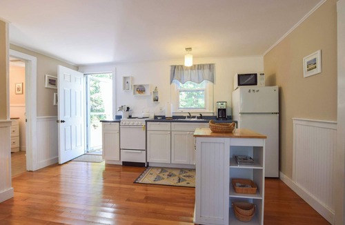 Wellfleet House | Private Association Pool Great Location!