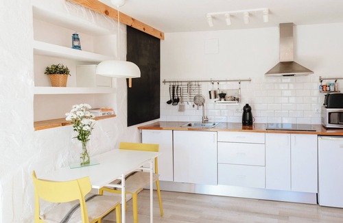 Montan Apartment | Private attic in Montan (Montanejos)