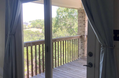 Rob Roy On The Lake House | Private Austin Oasis: Luxe Home with Amazing Views & Infinity Pool