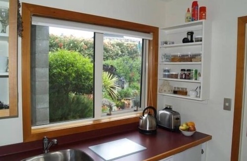 Leigh Bed & Breakfast | Private B & B with breathtaking views