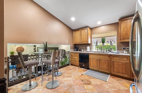 Federal Way House | Private Backyard-Central AC! Quiet Neighborhood