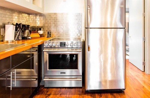 Central Business District Condo | Private Balconies w/Heated Pool, Hot Tub Near French Qtr – Family Friendly