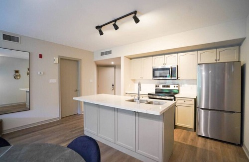 Oro-Medonte Apartment | Private Balcony Suite with Jacuzzi Off of Bedroom