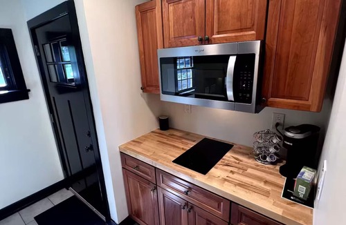 West Chester House | Private Barn Retreat With Pool 1BR - 1BA - Parking