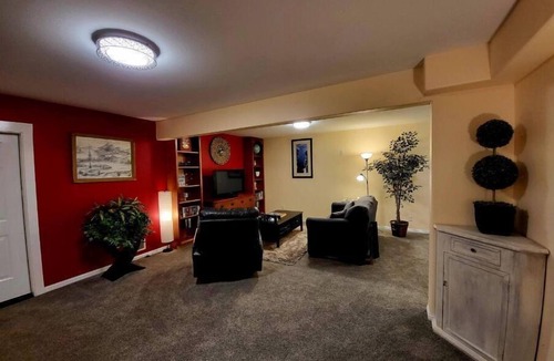 Crawfordsville Apartment | Private Basement Apartment