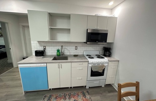 Bedford House | Private Basement Suite - 2 Bedrooms