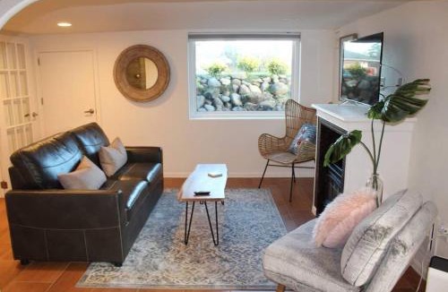 Camas Apartment | Private Basement Suite w Hot Tub