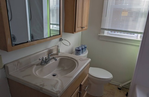 Harrisburg - Hershey Apartment | Private Bath - Double room
