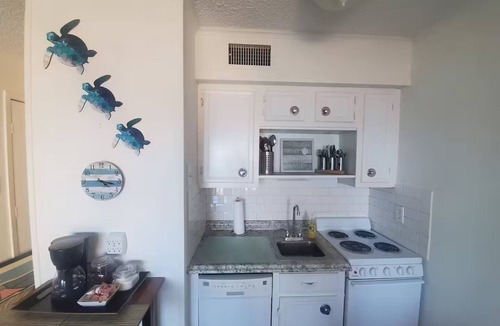 North Beach Condo | Private Bayview Condo