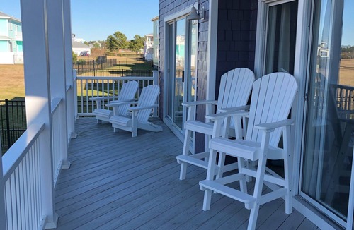 Cape Charles House | Private Beach Access Steps Away From Backyard! Includes Bay Creek Amenities!