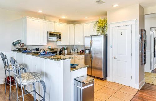 Red Fish Cove House | Private Beach Access: Galveston Resort Condo!
