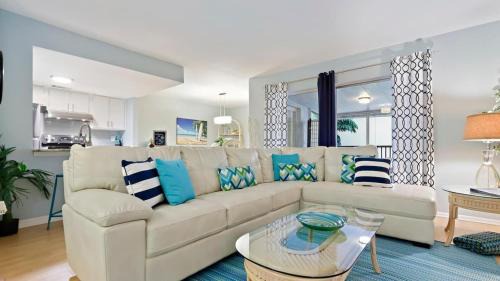 Bayview House | Private Beach Access 2 Pools Waterfront Oasis