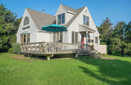 East Orleans House | Private Beach and Roof Top Deck!