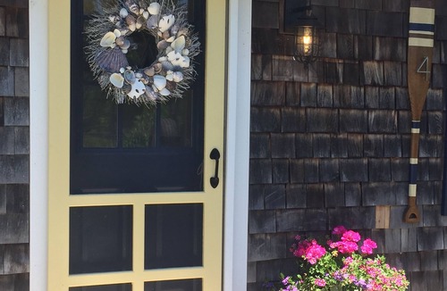 Barnstable House | Private Beach - Beachside Cottage on Barnstable Harbor