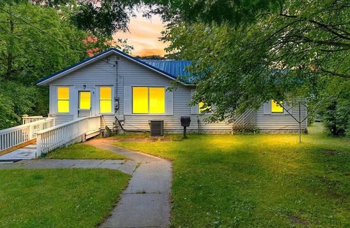 Carsonville Cottage | Private Beach, Canoe Available for Use. Fire pit