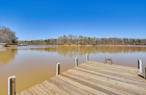 Gumlog House | Private Beach & Dock: Lake Hartwell Family Getaway