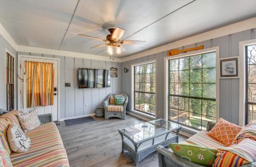 Gumlog House | Private Beach & Dock: Lake Hartwell Family Getaway