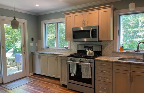 Baiting Hollow House | Private beach house - steps to Hamptons & wineries