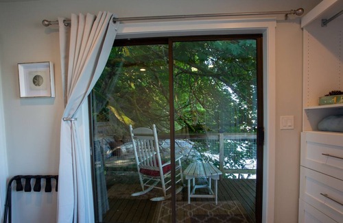 Federal Way House | Private Beach House on the Water