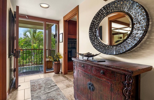 Kamuela Condo | 🏖️ Private Beach | Lagoon & Ocean View | Concierge Included | Spacious Lanai!