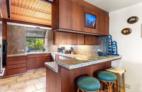 Kamuela Condo | 🏖️ Private Beach | Lagoon & Ocean View | Concierge Included | Spacious Lanai!