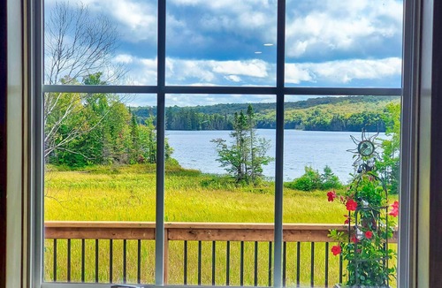 Machar House | Private Beach Lake Cottage!
