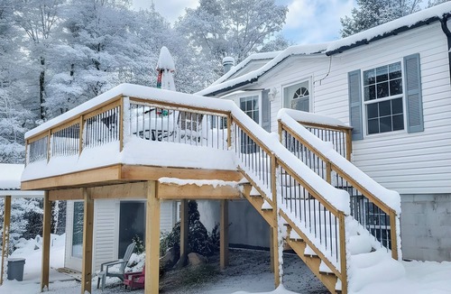 Machar House | Private Beach Lake Cottage!