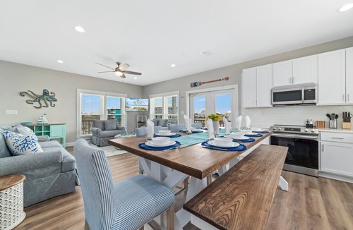 Southpointe House | Private beach/Luxury home/Private pool