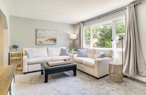 East Falmouth House | Private Beach & Resort-Style Perks: Cape Cod Home