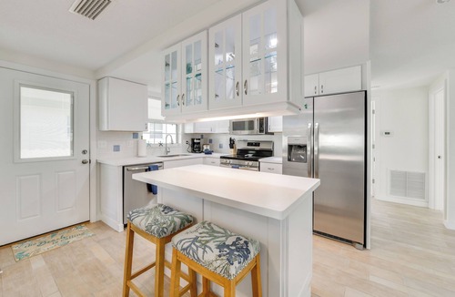 Siesta Key Villa | Private Beach Retreat on Siesta Key! Bright Villa