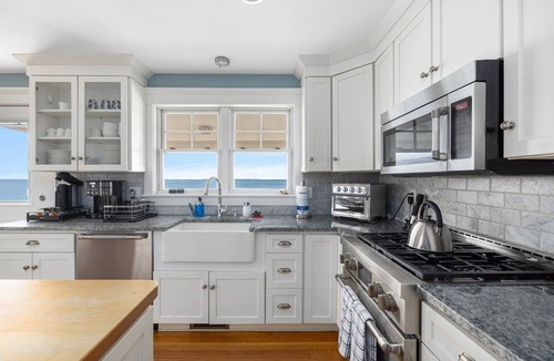 Matunuck House | Private Beach! Spectacular Ocean Views!