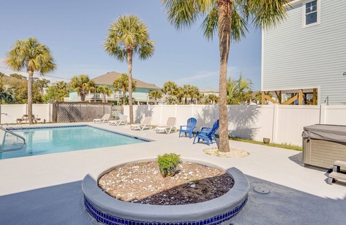 Ocean Drive House | Private Beach House with pool & hot tub + Free Attraction Tickets!