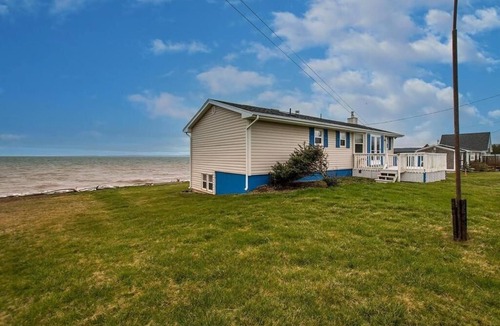 Scots Bay Cottage | Private beachfront cottage