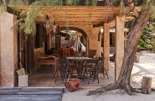 Gili Meno House | Private Beachfront Home in Gili with the Best Snorkeling Spot at Your Doorstep