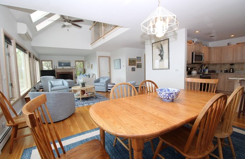 Eastham House | Private Beachfront Home on Cape Cod Bay (1047)